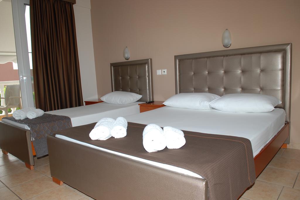 John & Eve Hotel Paralía Dış mekan fotoğraf