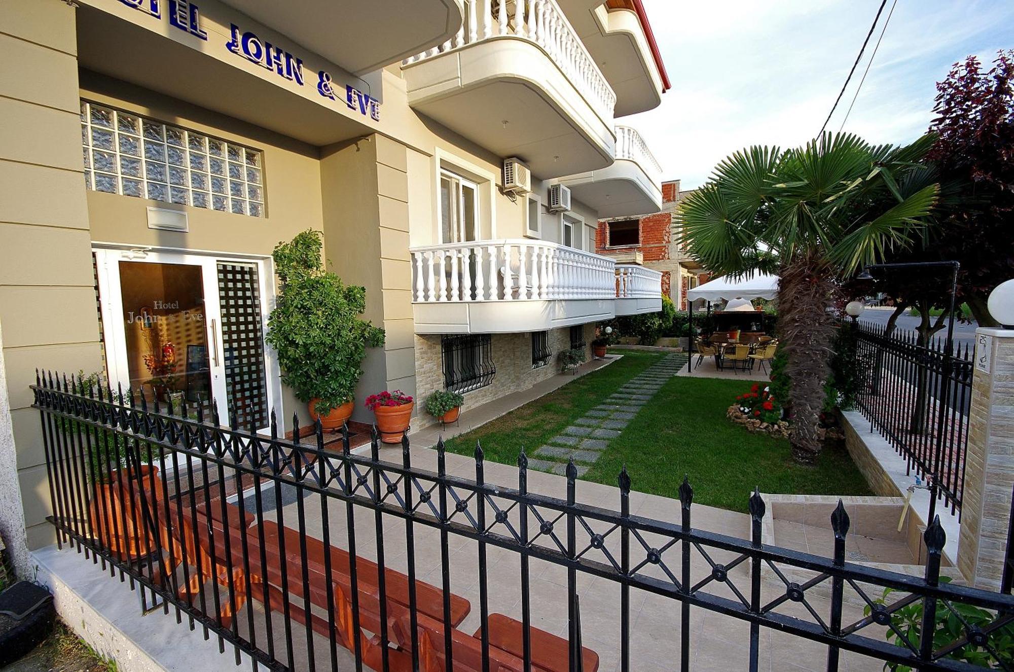 John & Eve Hotel Paralía Dış mekan fotoğraf