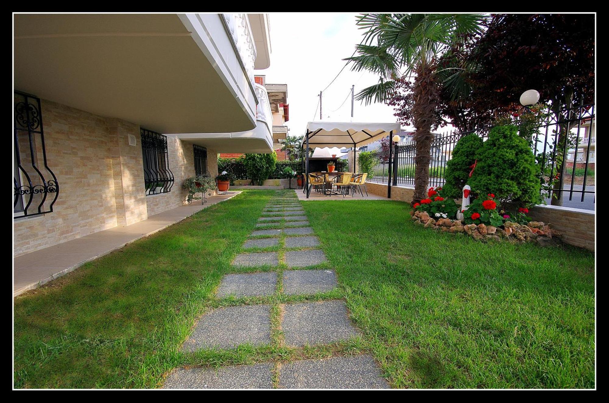 John & Eve Hotel Paralía Dış mekan fotoğraf