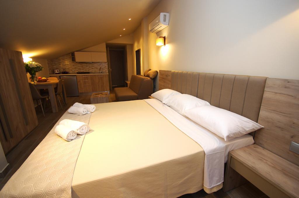 John & Eve Hotel Paralía Dış mekan fotoğraf